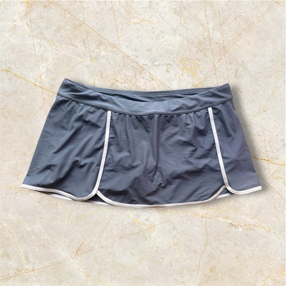 Free country skort size XL /16  sport swim button gray white stretch - Picture 2 of 14